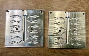 FGF Craw 3.5" - Claw Mold - IN STOCK