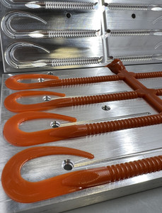 FGF Aluminum Bass Fishing Worm Molds - Page 2
