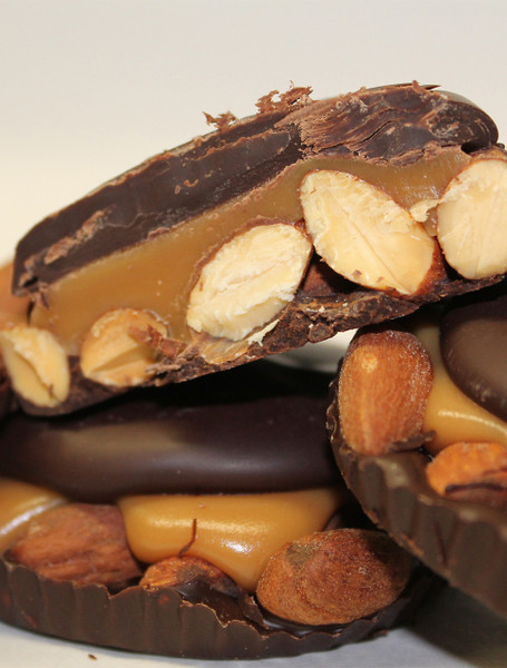 Braggs - Almonds - Dark Chocolate