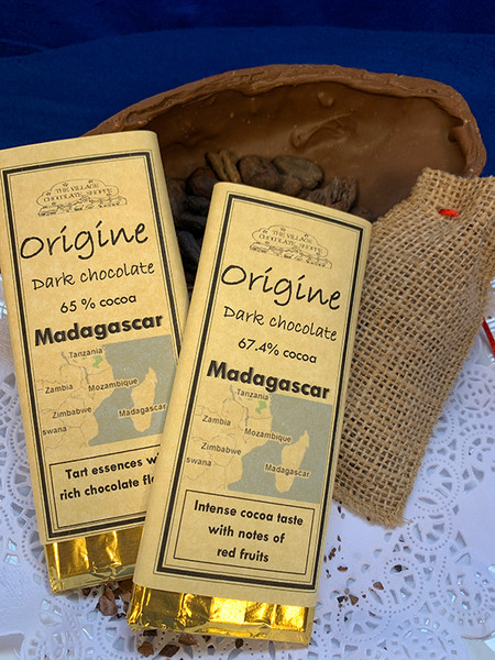 Madagascar - 67.4% Cocoa Dark Chocolate