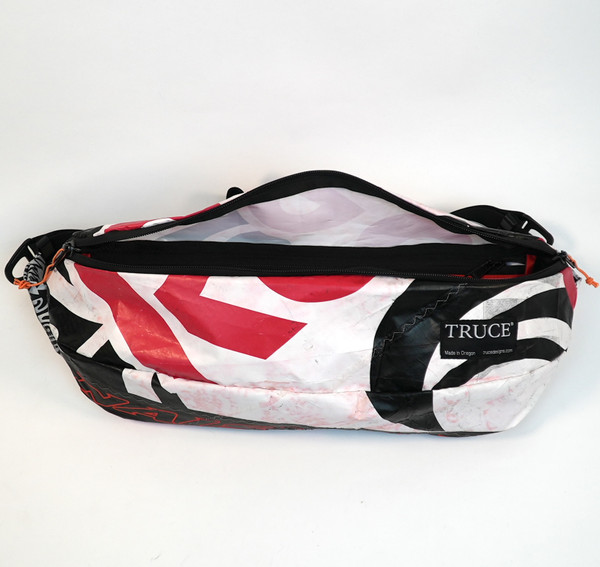 L Sling Bag from Robby Naish’s Red Bull Kites #1