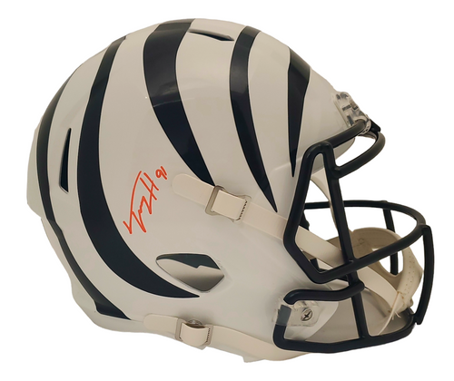Trey Hendrickson Cincinnati Bengals Autographed Signed Alternate White Bengal Replica Helmet - Certified Authentic