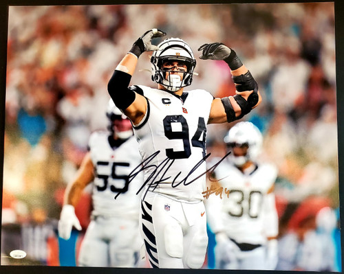 Trey Hendrickson Cincinnati Bengals 16x20 16-6 Autographed Signed Photo w/  Welcome to the Jungle Inscription - Beckett Authentic