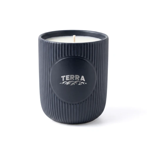 Bougie Terra LF124 en céramique mate côtelée couleur Bone avec boîte-cadeau