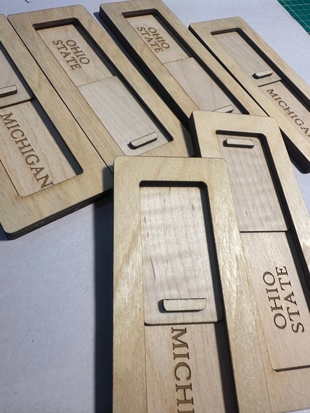 Office Sign Sliding Door Sign Wooden Available/Do Not Disturb