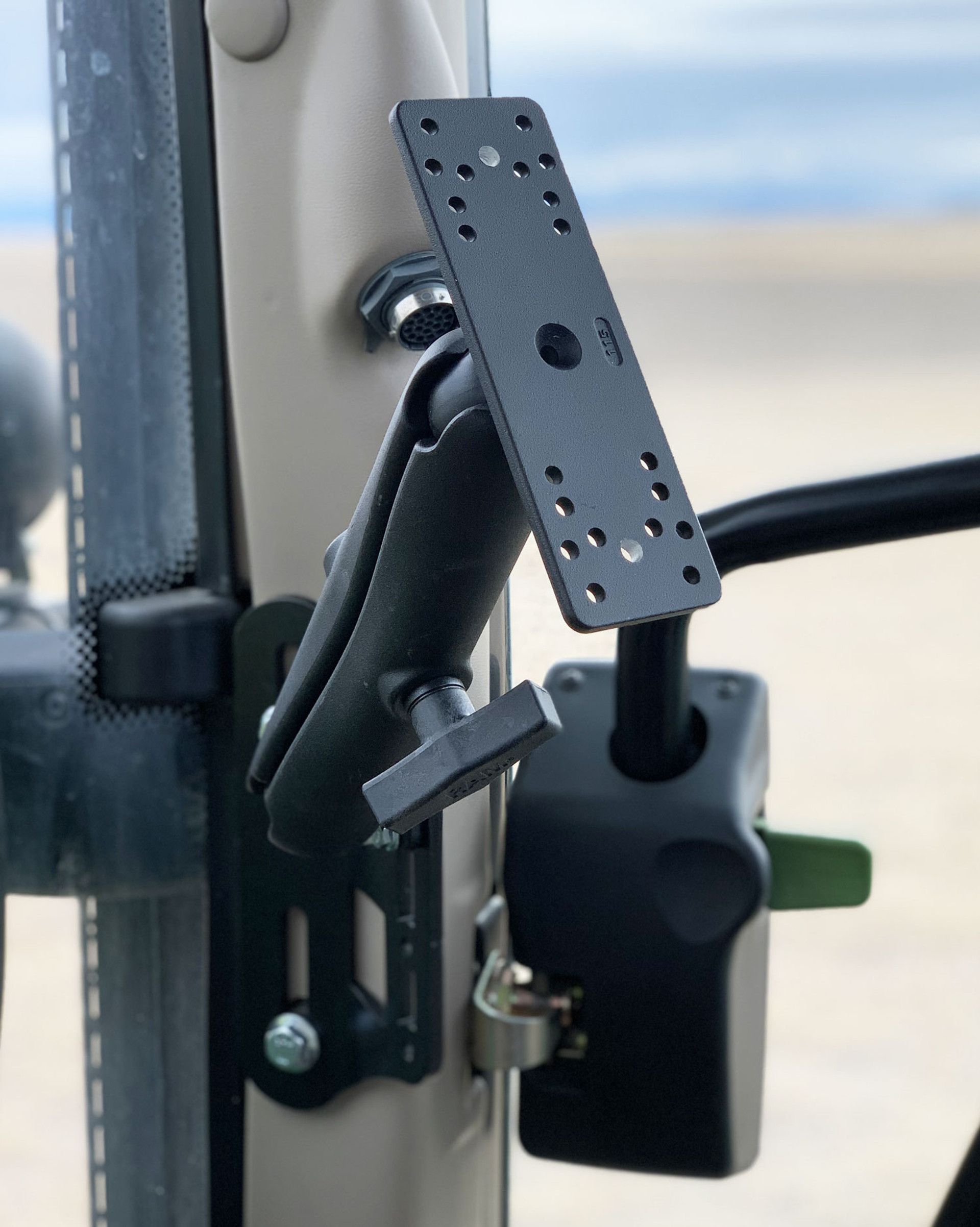 Universal Mounting Bracket for John Deere