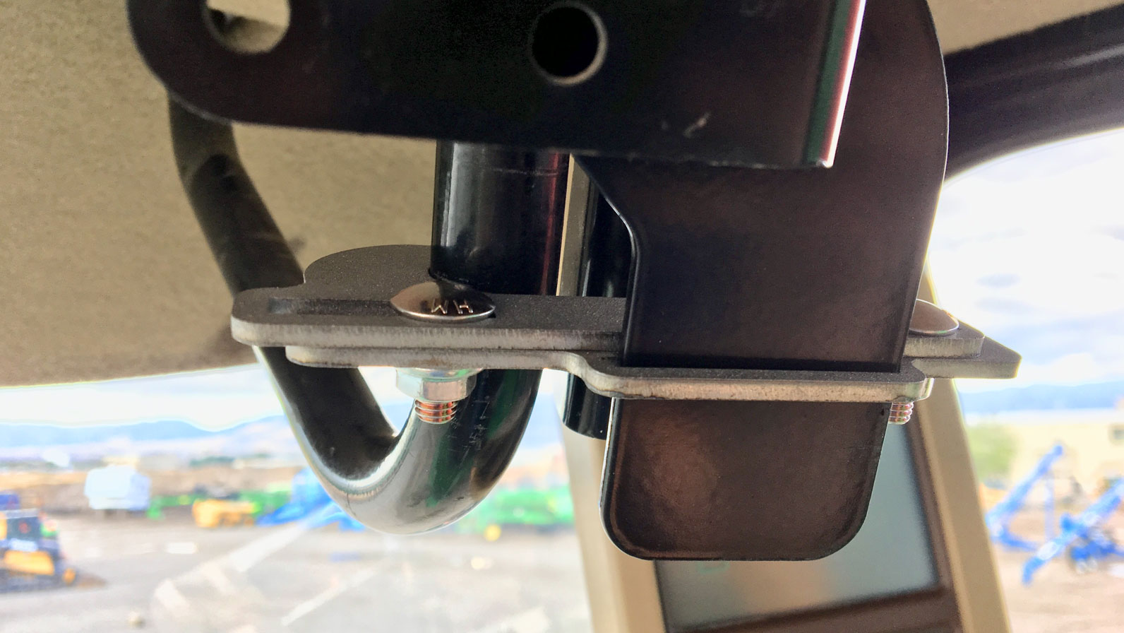 Stabilizer Clamp for loose monitor bracket John Deere 60 & 70 Series