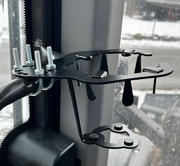 mental-cup-holder-mount-to-a-pipe.jpg mental-cup-holder-mount-to-a-pipe.jpg