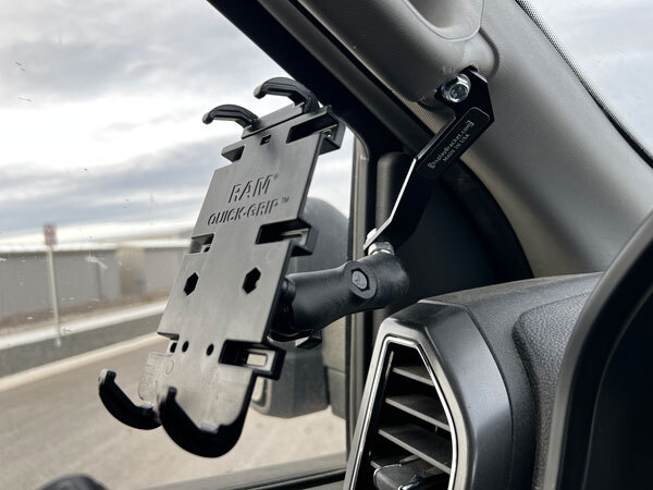 solid-phone-holder-for-ford-truck-cab.jpg