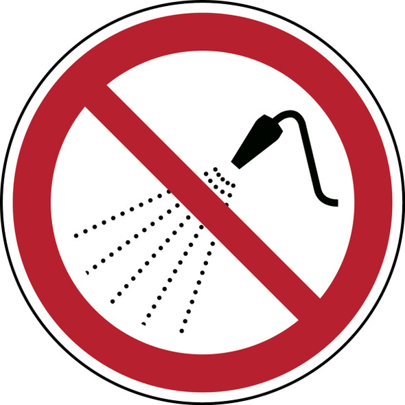 ISO Safety Sign - Do not spray with water