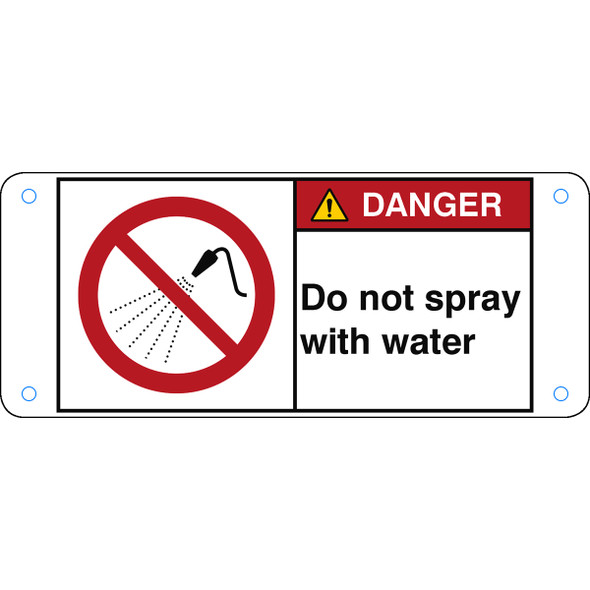 ISO Safety Sign - Do not spray with water