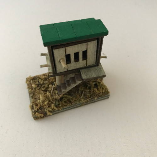 Super cute Miniature Chicken Coop Super cute Miniature Chicken Coop