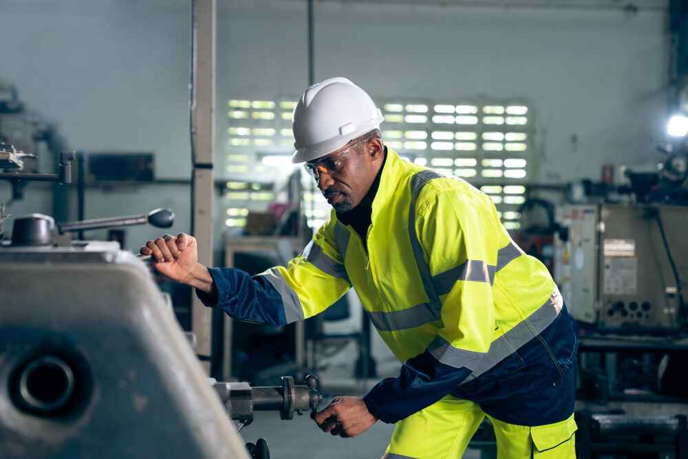 Seasonal Hi Vis Gear: Staying Visible Through Rain, Snow & Heat