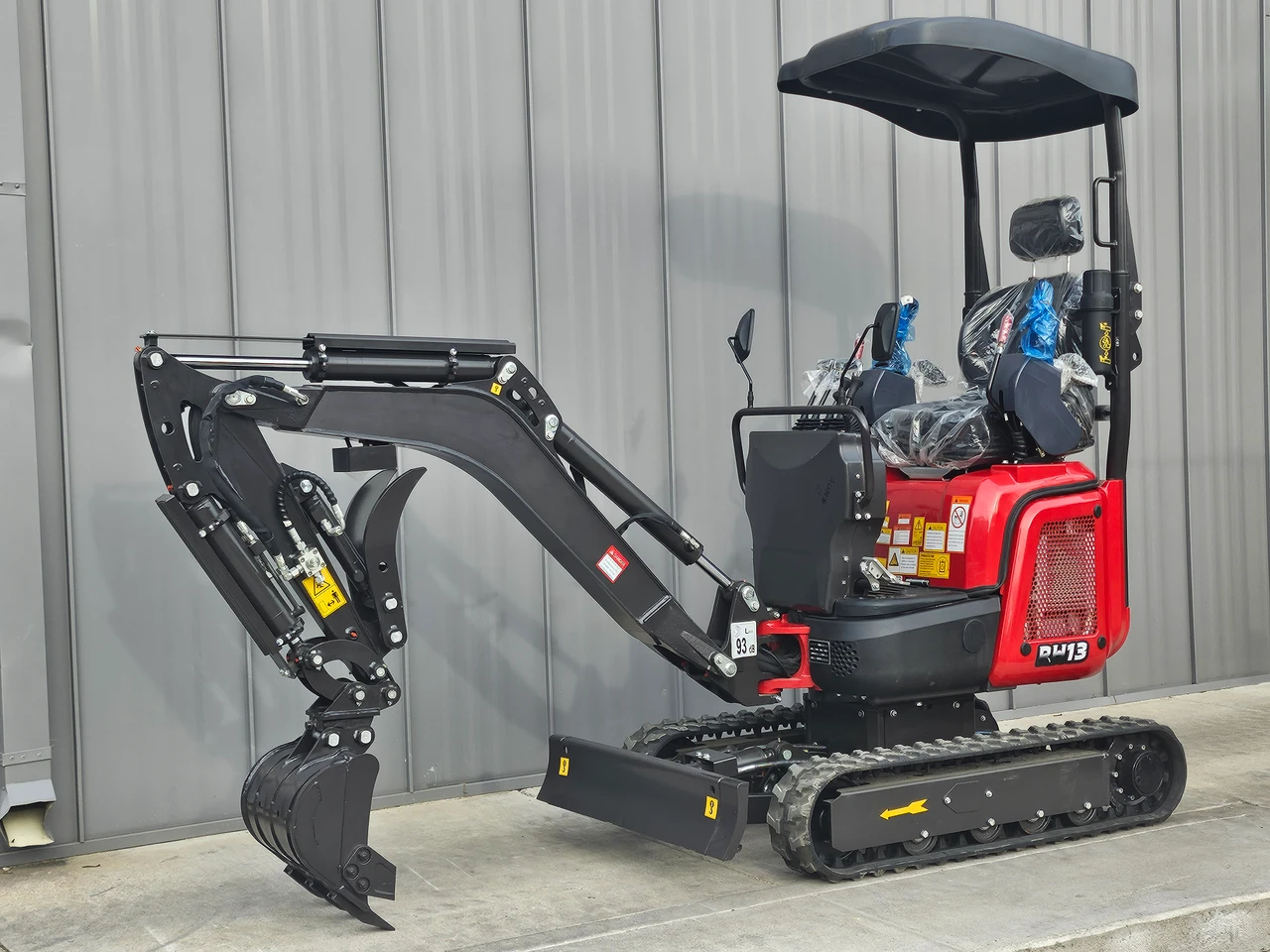 Rhinoceros RH13 Mini Excavator 1.5 Ton Kubota D722 Diesel Heavy Duty Chinese Mini Excavator - view 3