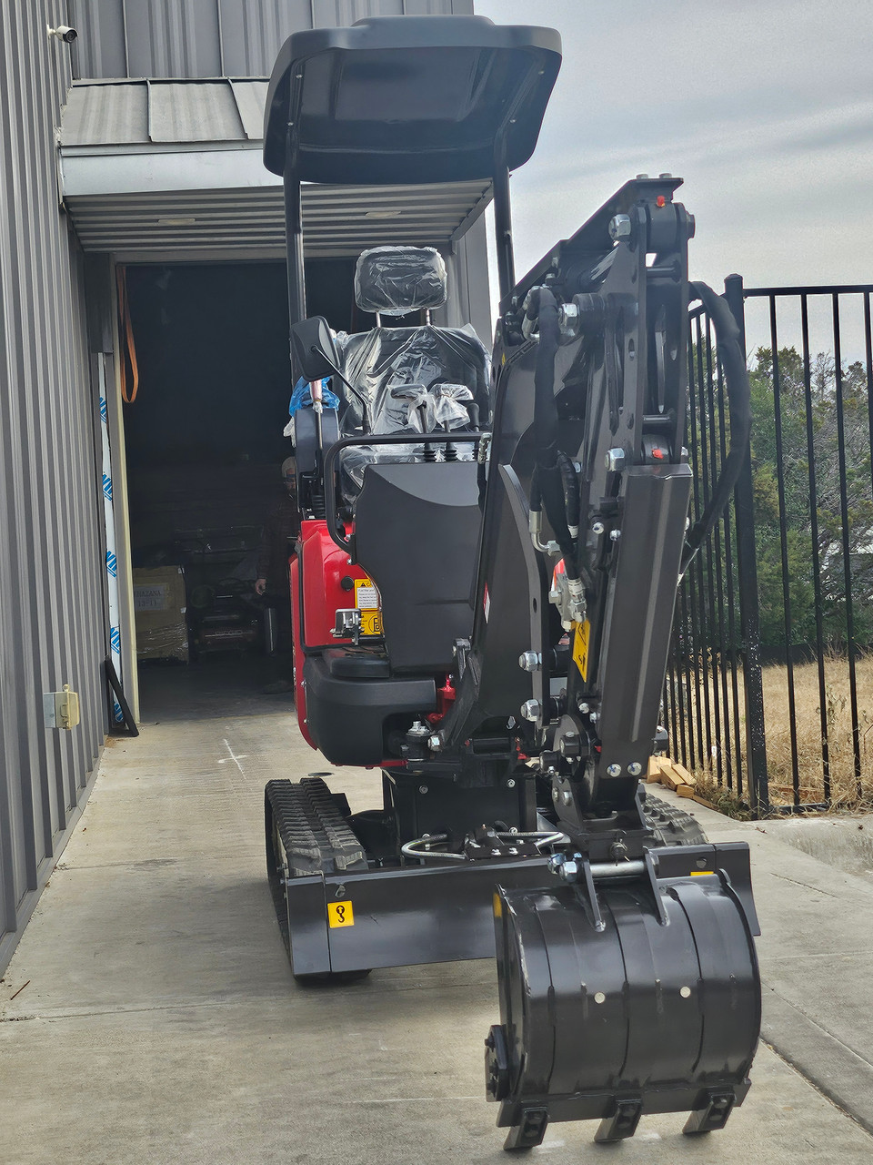 1 Ton Mini Excavator Side Control , B&S Engine