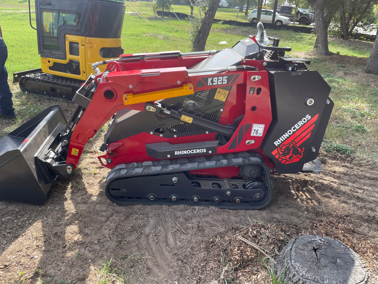 Rhinoceros Skid Steer Loader RH925 with Kubota Diesel Engine