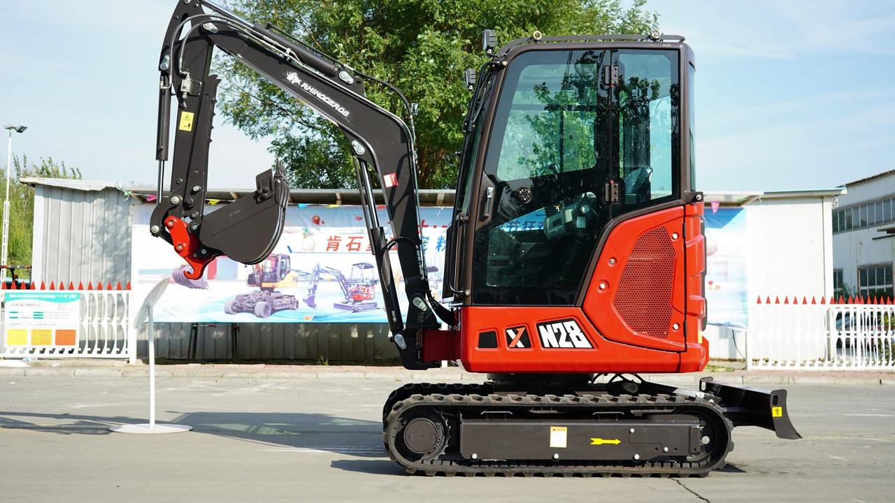 Rhinoceros RH30 Pro Tracked Excavator with Cab Rhinoceros RH30 Pro Tracked Excavator with Cab