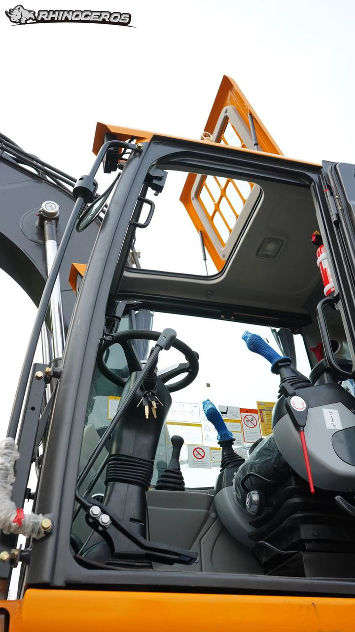 Rhinoceros X125 Pro 12 Ton Wheel and Tracked Excavator