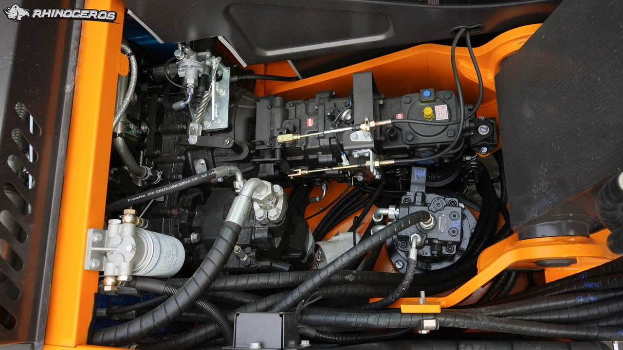 Rhinoceros X125 Pro 12 Ton Wheel and Tracked Excavator