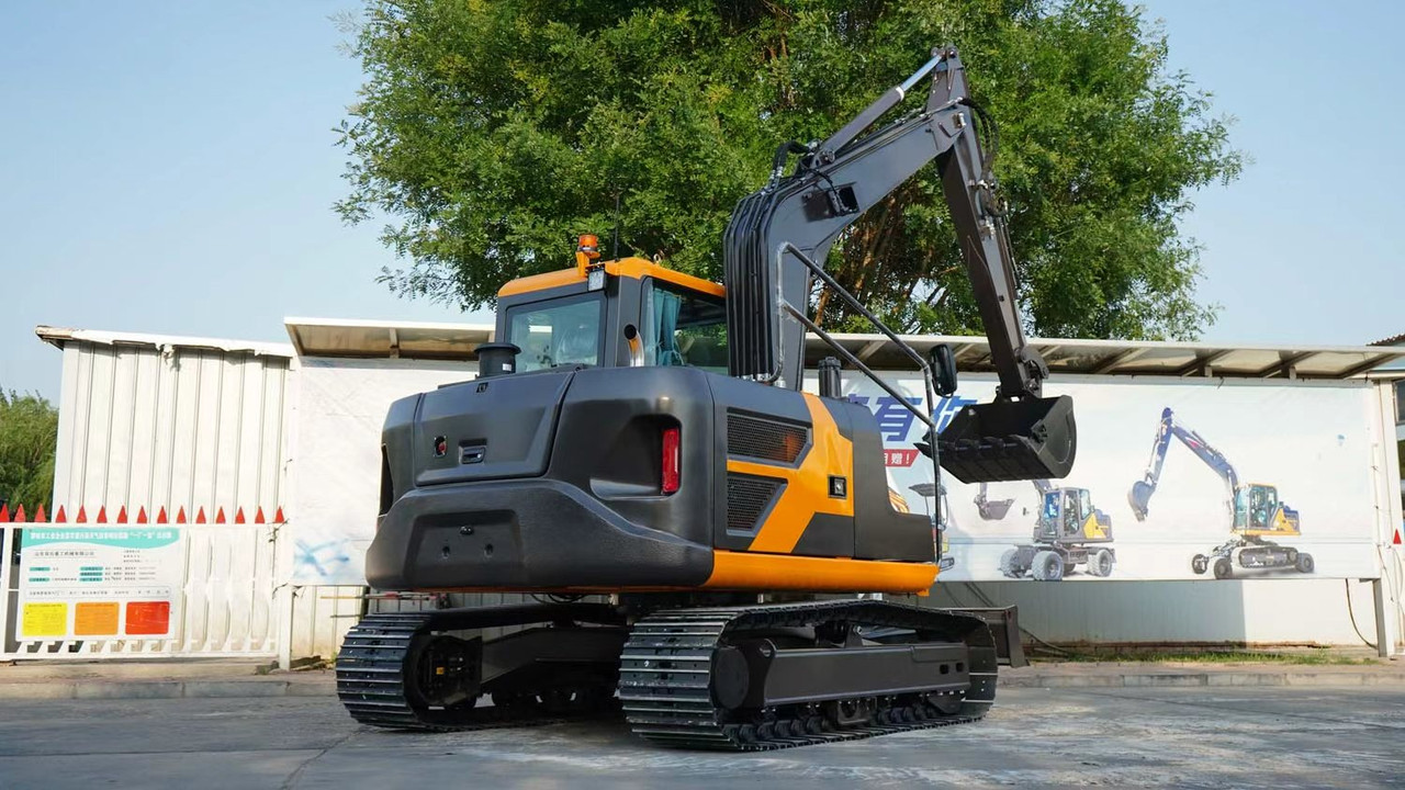 Rhinoceros XN80E 7.2 Ton Crawler Excavator