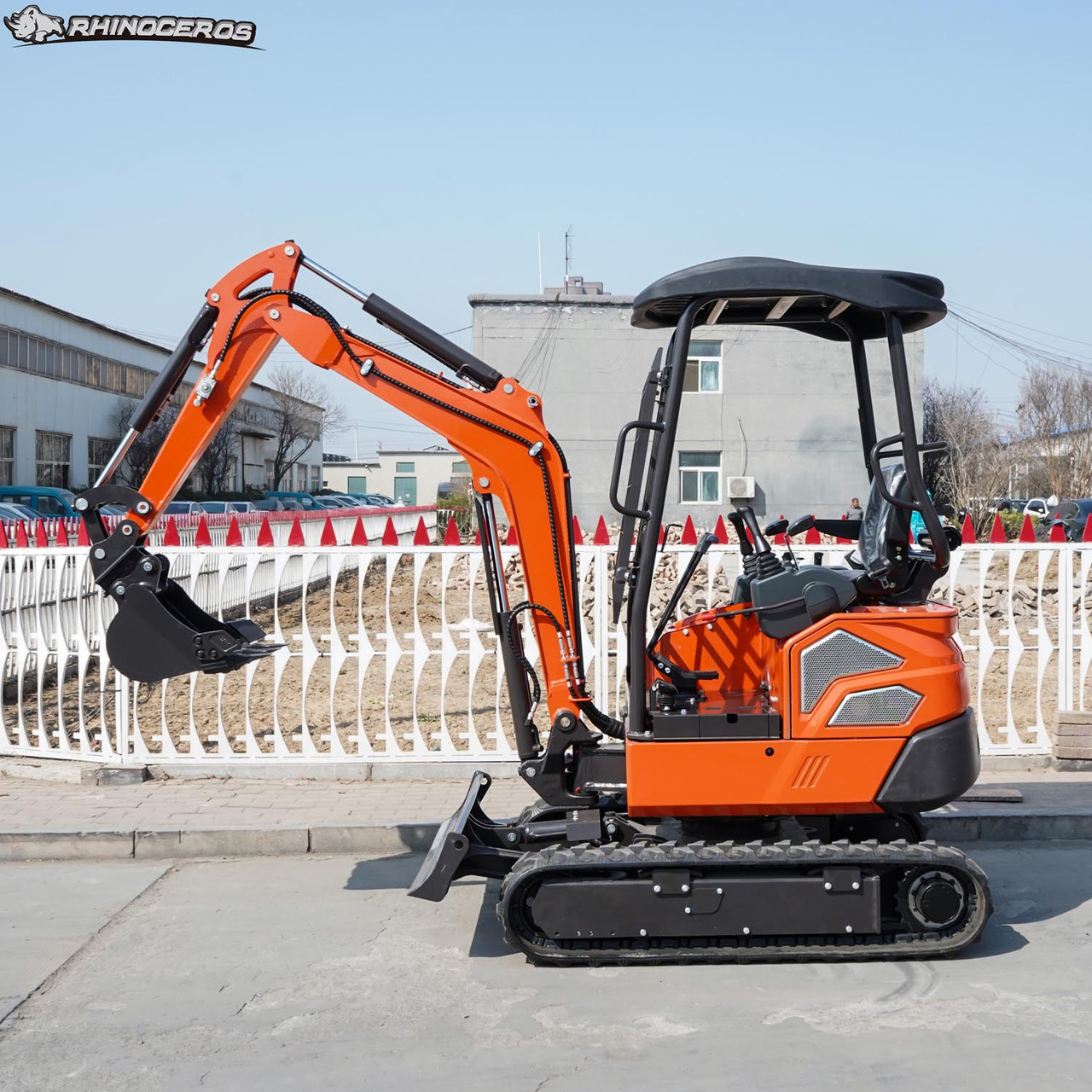 Rhinoceros XN22 Mini Excavator with Swing Boom and Extension Tracks
