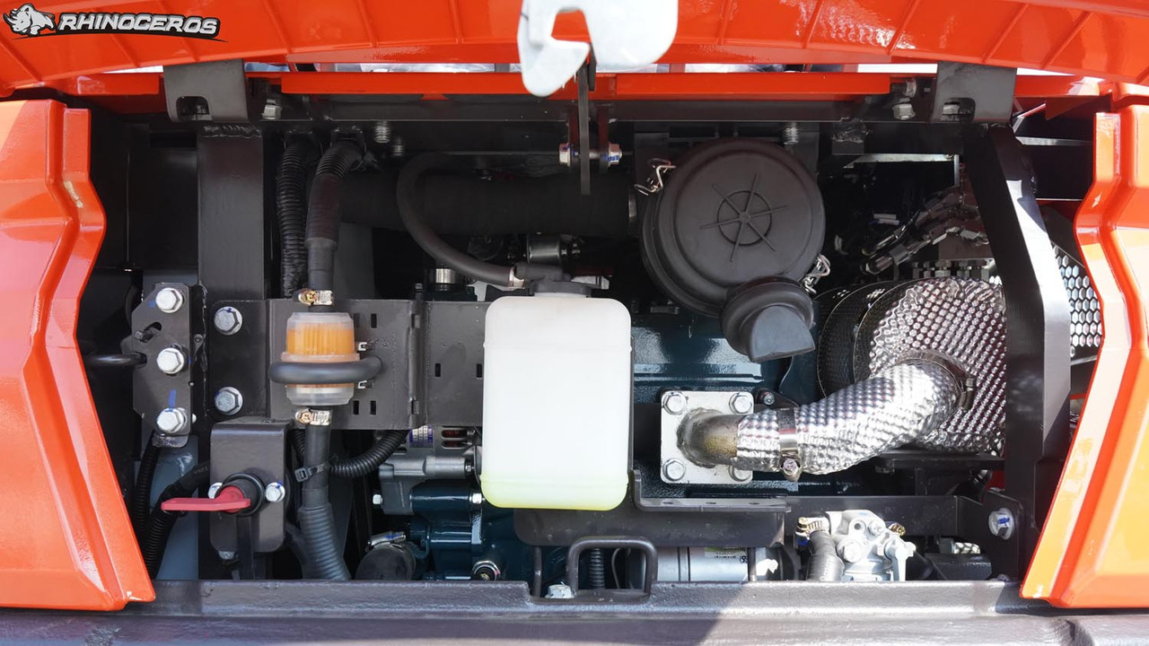 Rhinoceros XN22 Mini Excavator with Swing Boom and Extension Tracks