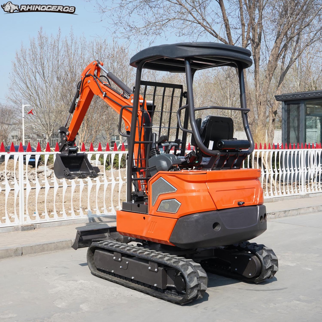 Rhinoceros XN22 Mini Excavator with Swing Boom and Extension Tracks