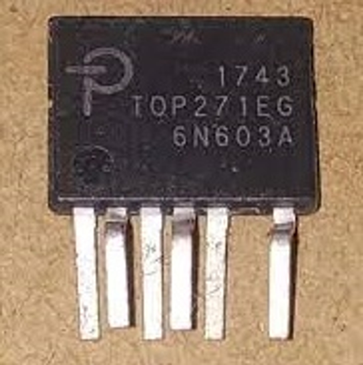 TOP271E ; IC SMPS AC/DC switcher 145kHz, eSIP-7C