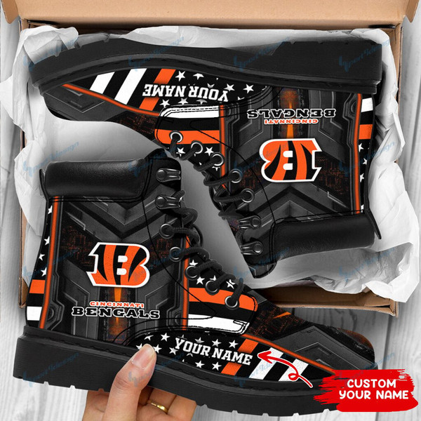 OFFICIAL-NFL.CINCINNATI-BENGALS-TEAM-SPORT-RUGGED-BOOTS/CAN-ADD-YOUR-OWN-PERSONALIZED-CUSTOM-NAME-OR-SPECIAL-TEXT-TO EACH-BOOT/ALL-NEW-CUSTOMIZED-GRAPHIC-3D-PRINTED-BENGALS-TEAM-RUGGED-BLACK-OUTER-SOLE-STYLE-BOOT-DESIGN!!