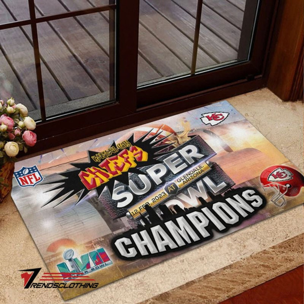 NFL.KANSAS CITY CHIEFS TEAM LOGOS STANDARD SIZE DOOR MAT/NICE CUSTOM GRAPHIC-3D-PRINTED TEAM LOGOS/FOR ANY INDOOR OR OUTDOOR USE/CHIEFS TEAM WINNING SUPER BOWL LVII CHAMPIONS PREMIUM DOOR MATS..