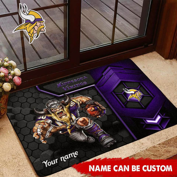 NFL.MINNESOTA VIKINGS TEAM LOGOS STANDARD SIZE DOOR MAT/NICE CUSTOM GRAPHIC-3D-PRINTED TEAM LOGOS/FOR ANY INDOOR OR OUTDOOR USE/ADD YOUR OWN CUSTOM PERSONIALIZED NAME OR TEXT IN BOTTOM LEFT HAND DOOR MAT CORNER AREA..