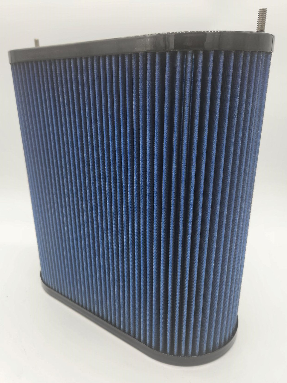 Cummins Replacement Air Filter 4930742 for Cummins M11 700HP & MAN 1550 engines.Used on Horizon Catamaran M11 engines
Oval 11" Tall x 10" Wide x 5" Depth