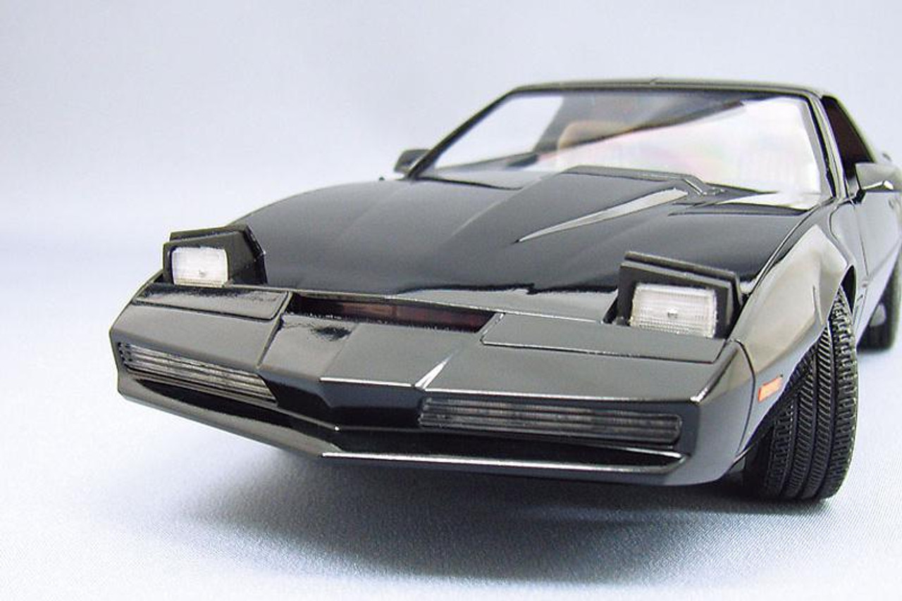 1/24 KNIGHT RIDER KNIGHT 2000 K.I.T.T. SEASON I MODEL KIT