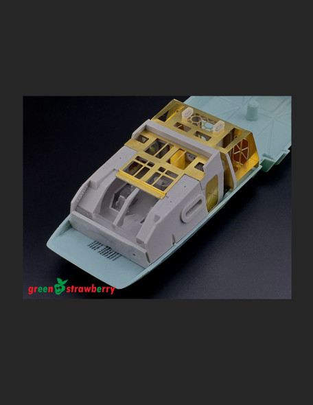 Green Strawberry 14821-1/72 - Danube class - Cockpit (DS9 Version) Resin & Photoetch Set