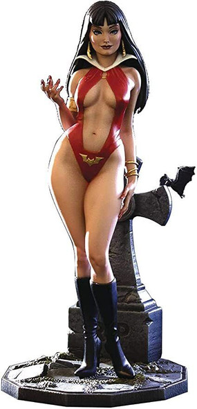 X-PLUS XPL-01 - Vampirella - 1:8 scale model kit