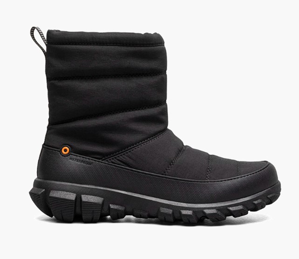 Bogs Women's Cedar Quilt Mid Boot: Black Bogs Women's Cedar Quilt Mid Boot: Black