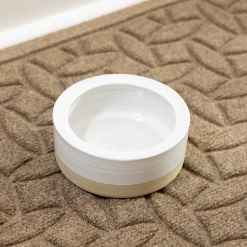 Water Large White Embossed Ceramic Pet Water Bowl