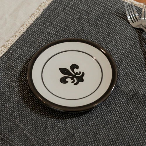 7" Thin Plate in Black Fleur de Lis
