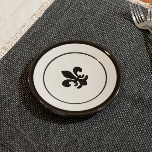 7" Thin Plate in Black Fleur de Lis