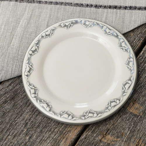7" Rimmed Plate in Embossed Running Horse