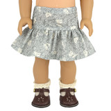 Fits 18" dolls
Includes: skirt
Mini skirt with ruffle. Elastic waist.
Fabric: 100% cotton
Color: dusty blue with butterflies
