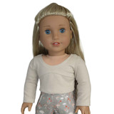 Fits: 18" dolls
Includes: top
Knit crop tee with long sleeves and Velcro closure in back.
Fabric: 100% cotton
Color: beige