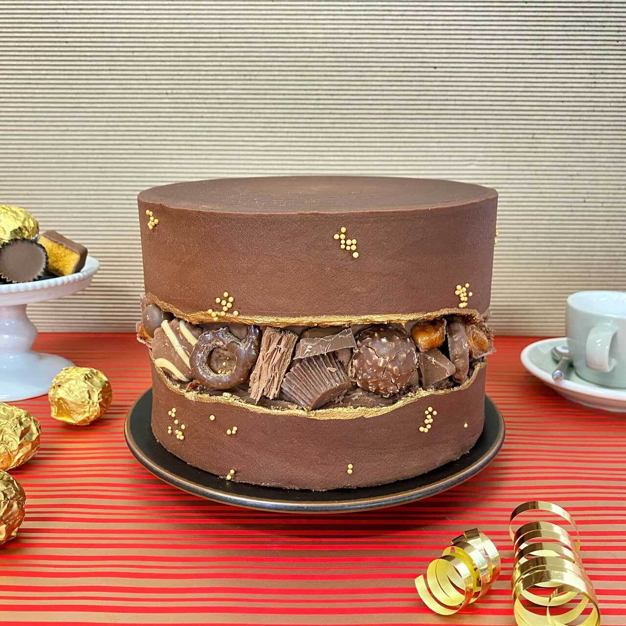 Buttercream faultline chocolate celebration cake