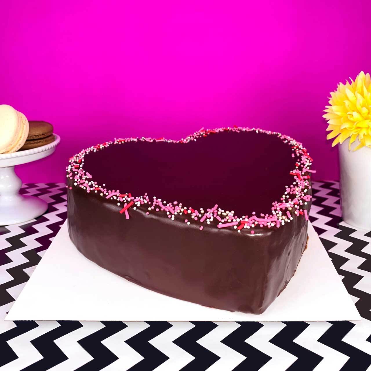 Birthday cake Auckland - Queen of Hearts