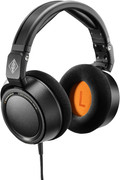 Neumann NDH 20 Closed Back Studio Headphones in BLACK - 399003-NDH20_Closed_Back_Headphones_Left_Tilt.jpg
