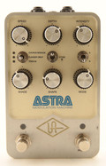 Second Hand Universal Audio UAFX Astra Modulation Machine Pedal 801 - SH-241-5801 (3).jpg