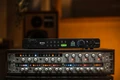 B Stock : Audient EVO 16 24-in 28-out USB-C Audio Interface - 019 - 513426-EVO 16 Lifestyle-1000px-3.jpg