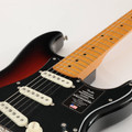 B Stock : Fender American Professional Classic Stratocaster in 3-Colour Sunburst - 001 - B-011494230-0001 (6).jpg