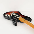 B Stock : Fender American Professional Classic Stratocaster in 3-Colour Sunburst - 001 - B-011494230-0001 (8).jpg