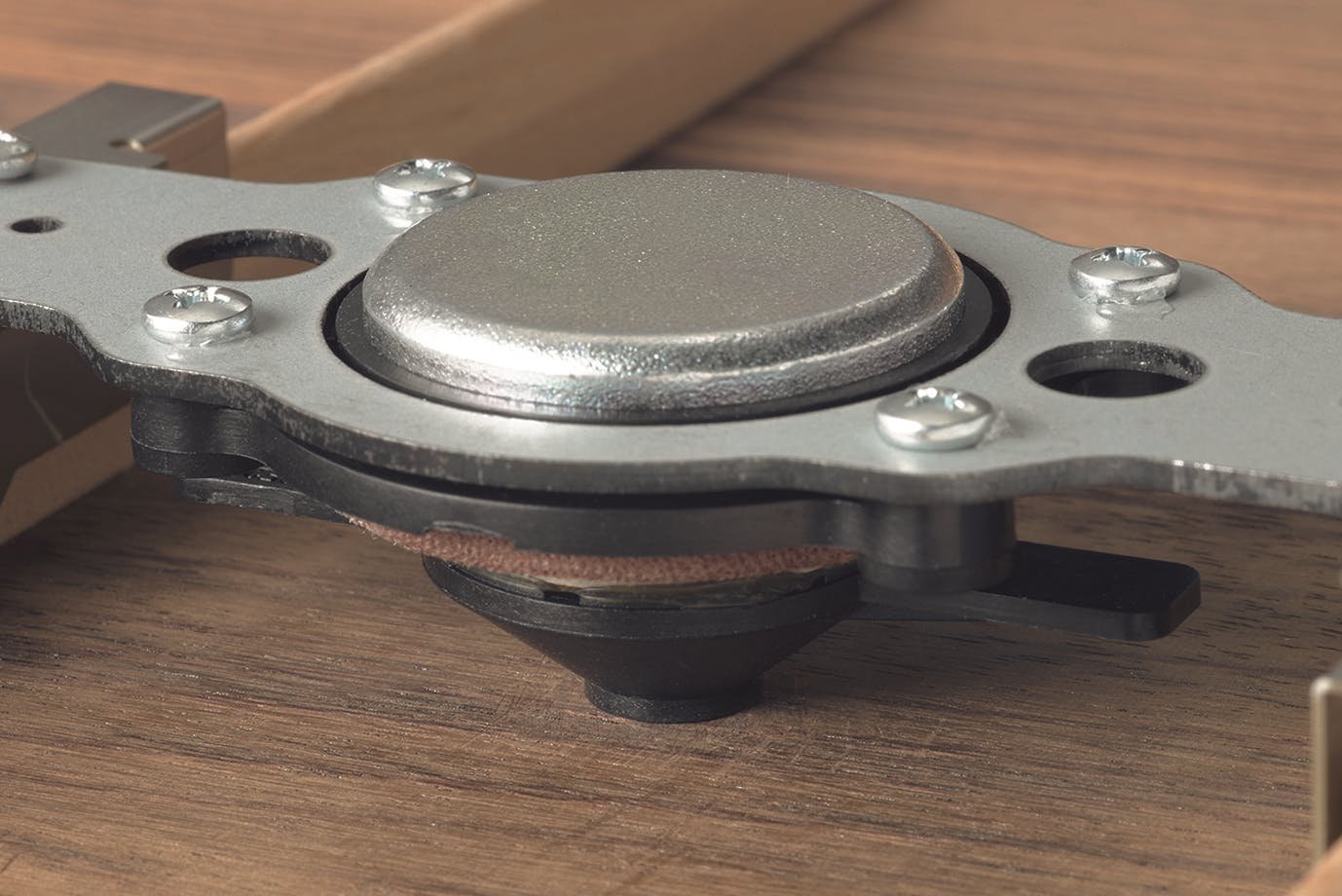 Yamaha LL-TA TransAcoustic in Vintage Tint - 107606-actuator.jpg